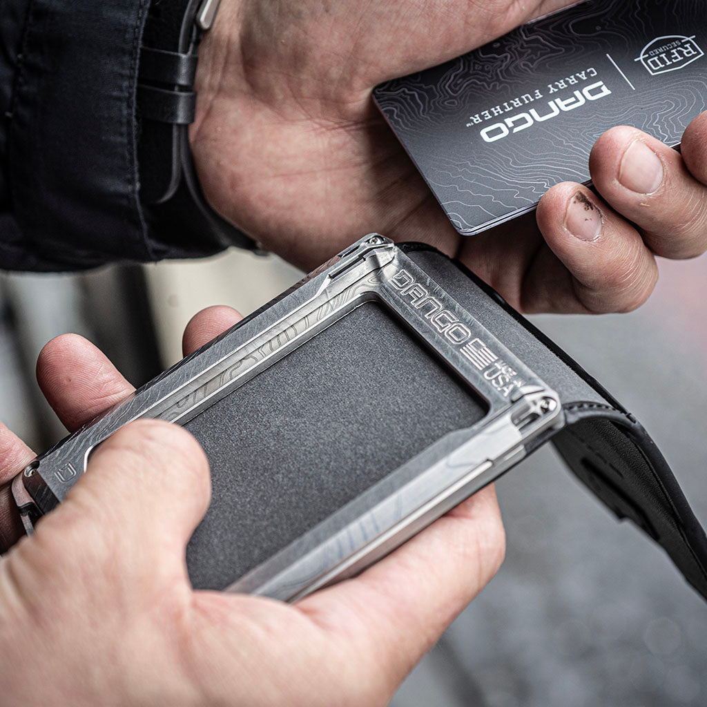 M1 LITE TITANIUM RAIL WALLET - BIFOLD POCKET DangoProducts